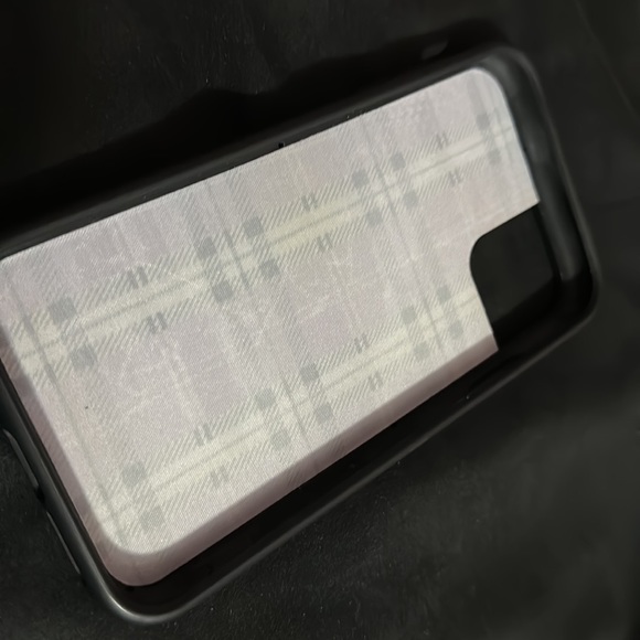 iPhone 11 wildflower case (purple) - Picture 3 of 3